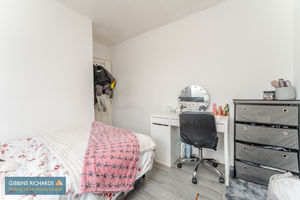 Bedroom- click for photo gallery